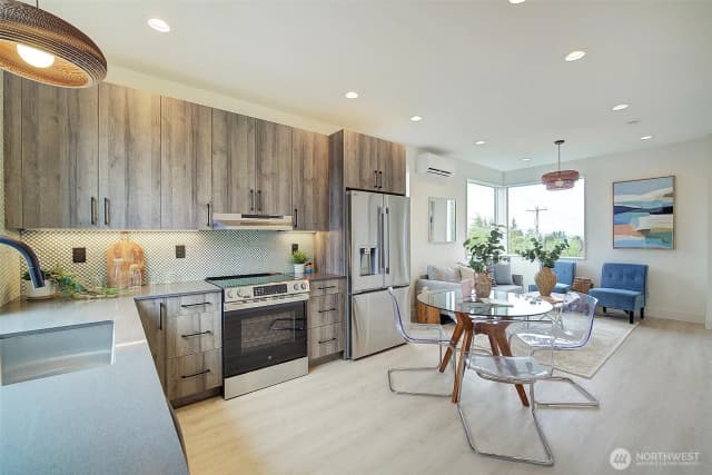 Property photo for 7912 34th Avenue Sw #b, Seattle