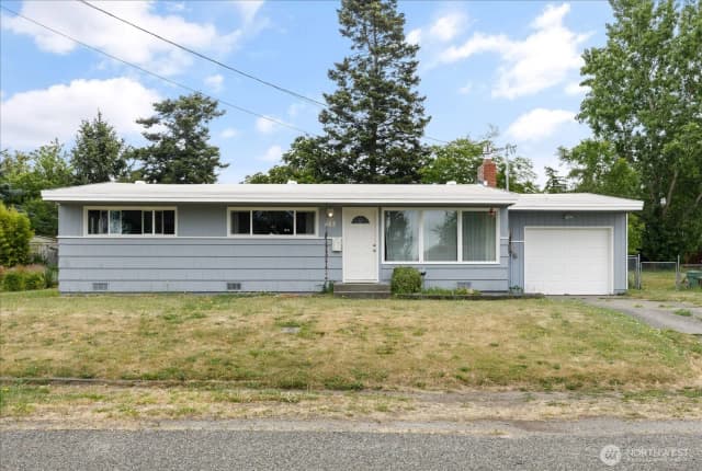 Property photo for 462 Se Quaker Street, Oak Harbor