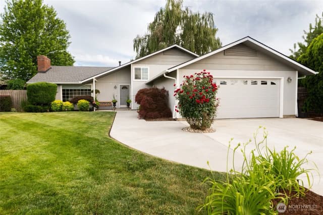 Property photo for 2158 Granite Drive, Walla Walla