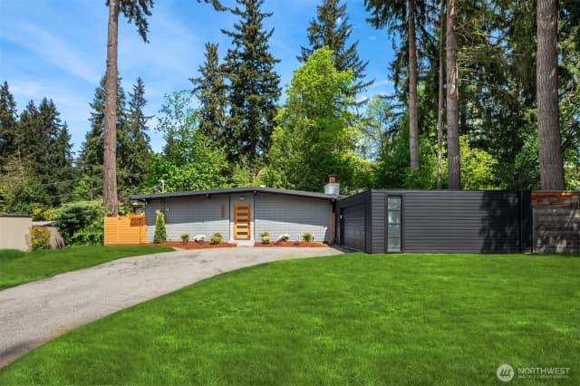 Property photo for 15634 Se 8th Street, Bellevue