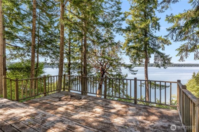 Property photo for 922 W Herron Boulevard Nw, Lakebay