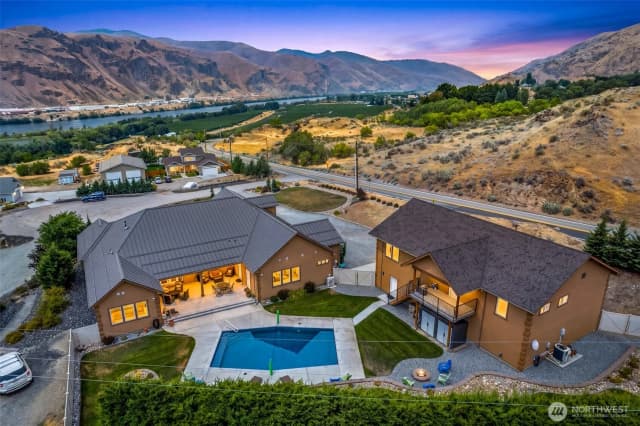 Property photo for 262 42nd Court Nw, East Wenatchee