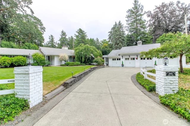 Property photo for 10415 Brook Lane Sw, Lakewood