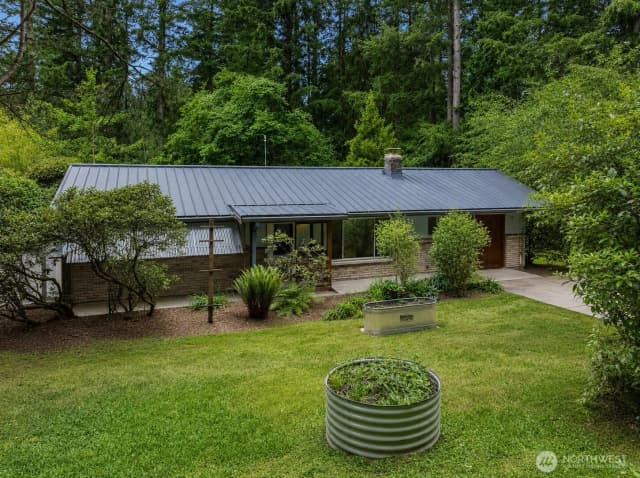Property photo for 9429 240th Avenue Se, Issaquah, WA 98027