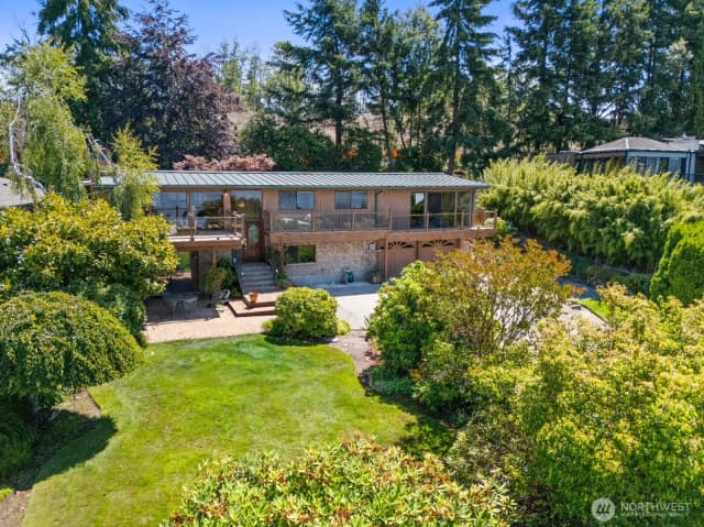 Property photo for 5937 Scenic Drive Ne, Tacoma