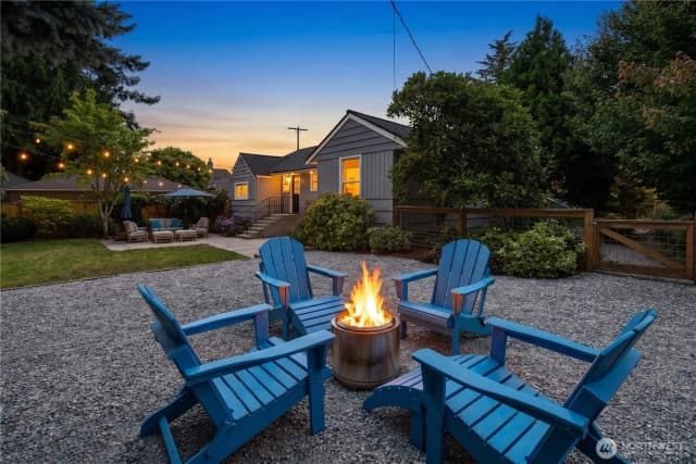 Property photo for 11202 Marine View Drive Sw, Seattle