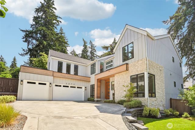 Property photo for 3072 106th Street Se, Bellevue