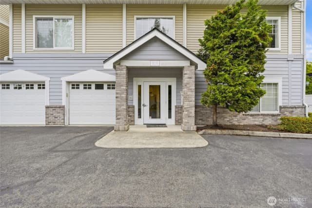 Property photo for 14140 Se 171st Way #e204, Renton