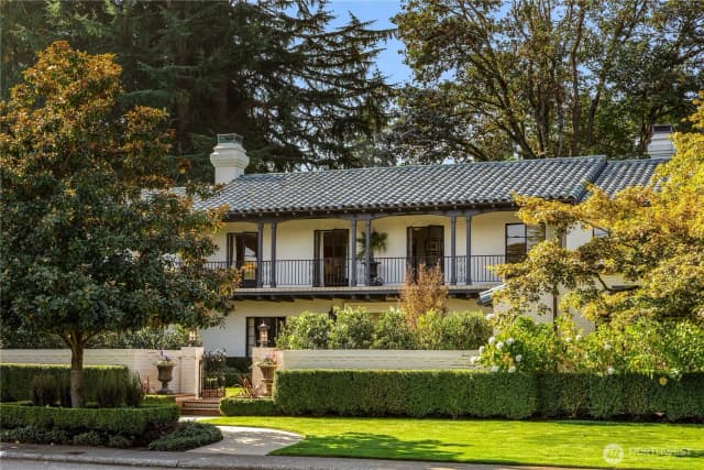Property photo for 1935 Parkside Drive E, Seattle