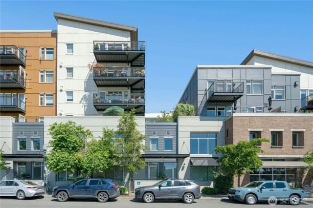 Property photo for 15100 6th Avenue Sw #221, Burien