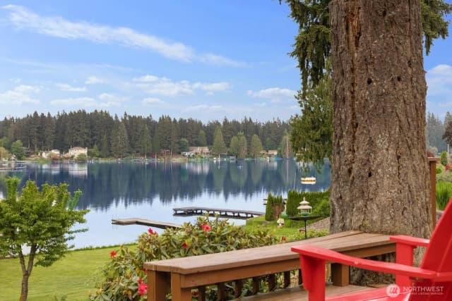 Property photo for 17800 185th Avenue Ne, Woodinville