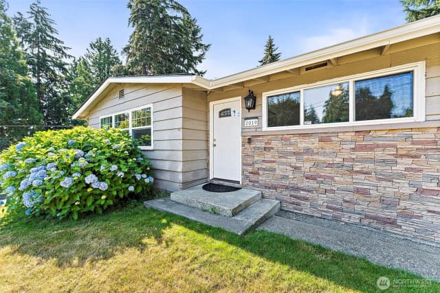 Property photo for 2019 Sw 317th Place, Federal Way