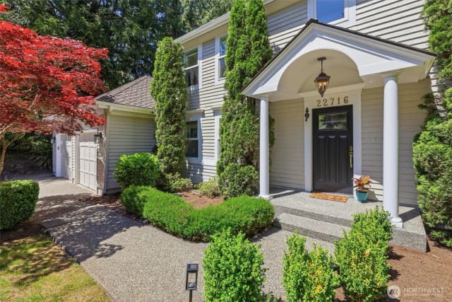 Property photo for 22716 Ne 25th Way, Sammamish