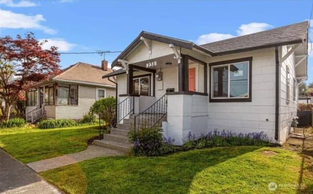 Property photo for 328 Meadow N, Renton