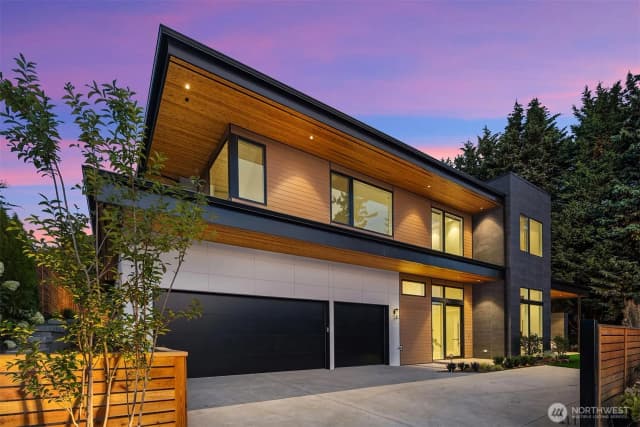 Property photo for 1028 89th Ave Ne, Bellevue