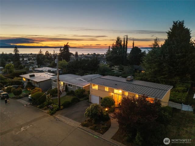 Property photo for 741 Hemlock Street, Edmonds