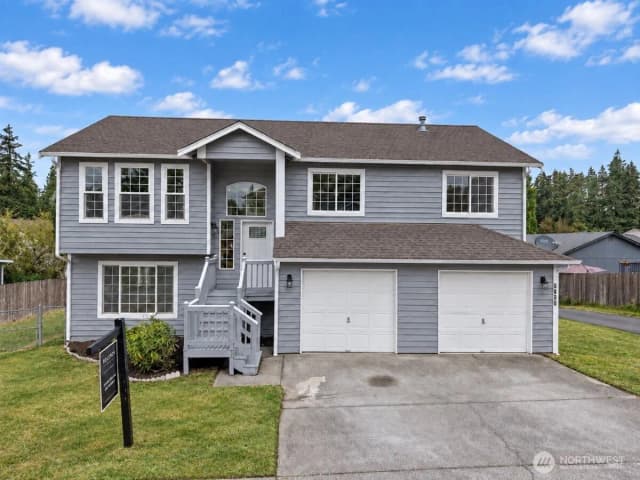Property photo for 2956 Lowren Loop, Port Orchard