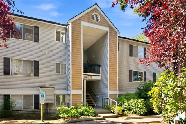 Property photo for 1003 156th Avenue Ne #308, Bellevue