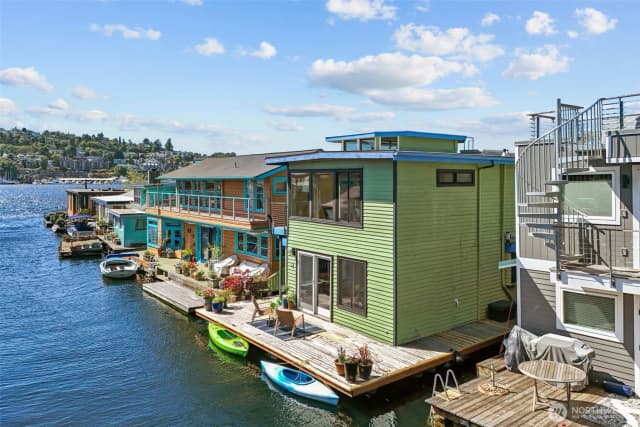 Property photo for 2025 Fairview Avenue E #e, Seattle