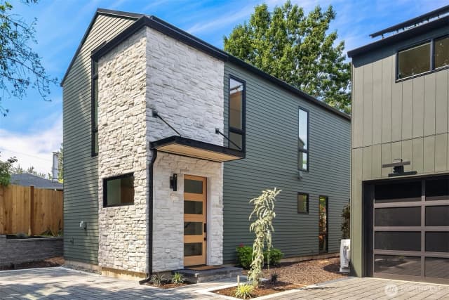Property photo for 1845 4th Street, Kirkland