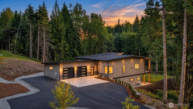 Property photo for 5061 South Pass Road, Sumas