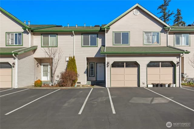 Property photo for 15815 Admiralty Way #c4, Lynnwood