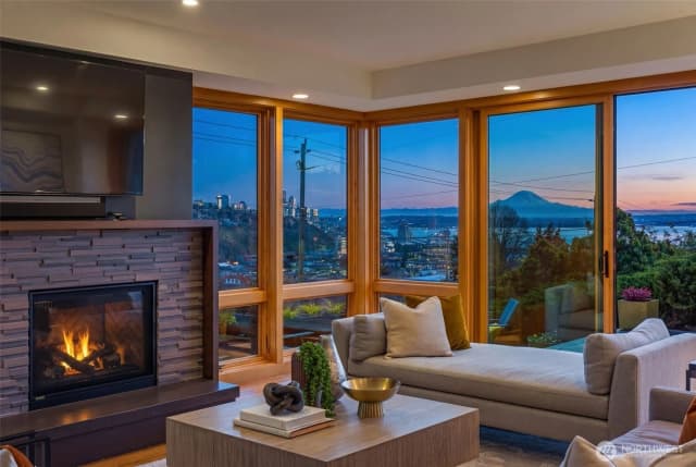 Property photo for 2506 W Halladay Street, Seattle