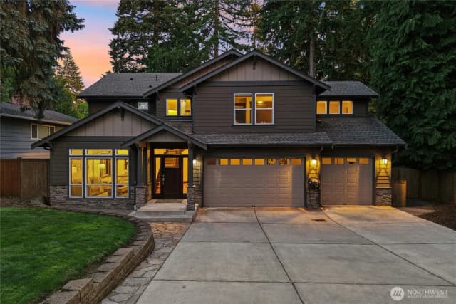 Property photo for 7015 Ne 138th Street, Kirkland