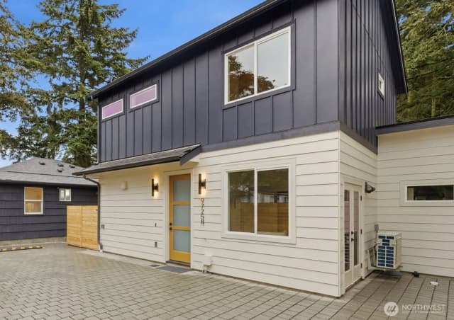 Property photo for 9725 Evanston Avenue N #b, Seattle