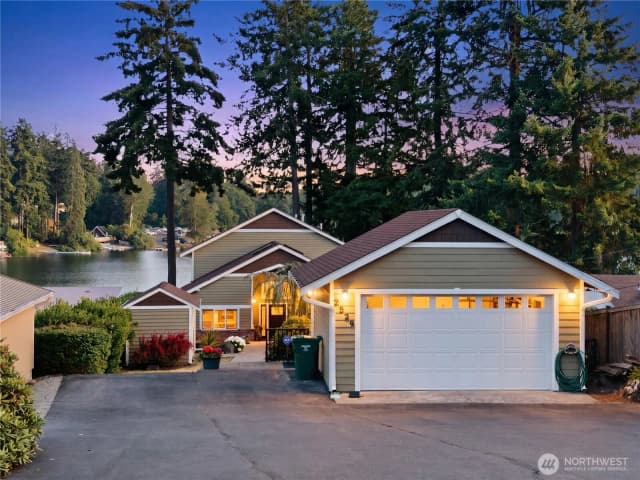 Property photo for 2529 S 304th Street, Federal Way
