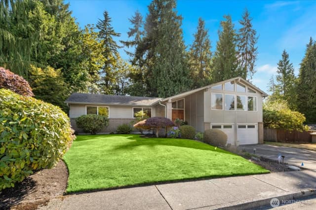 Property photo for 17202 Sealawn Place, Edmonds