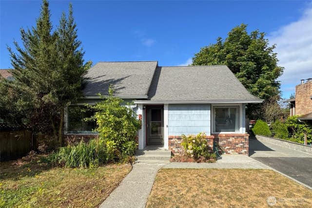 Property photo for 519 W 15th Street, Port Angeles