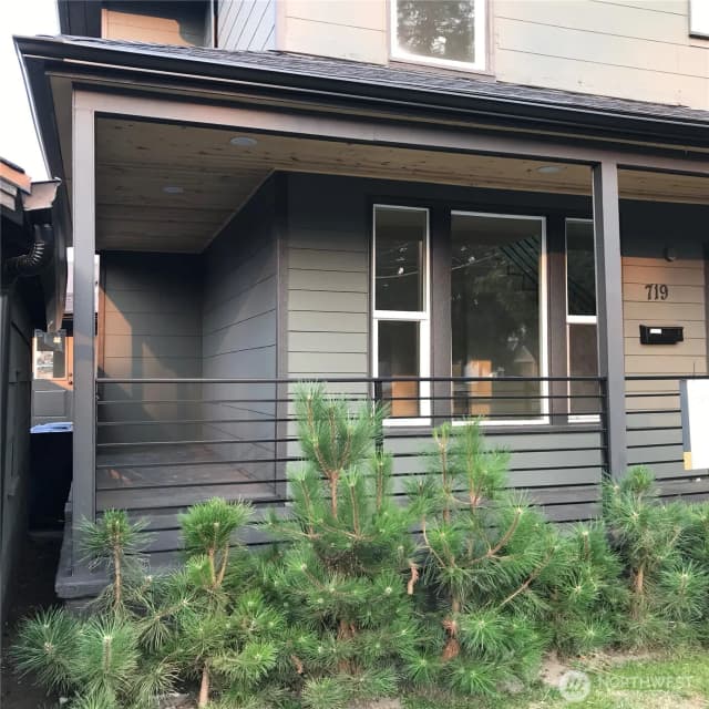 Property photo for 719 S Spraque Ave, Tacoma