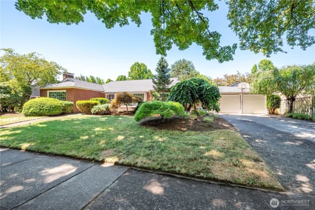 Property photo for 1327 18th Avenue, Longview