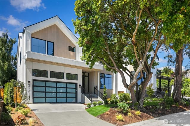 Property photo for 4231 53rd Avenue Ne, Seattle