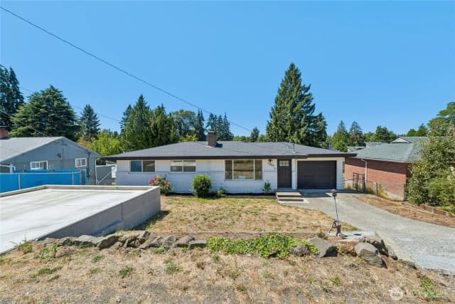 Property photo for 11823 12th Avenue S, Seattle