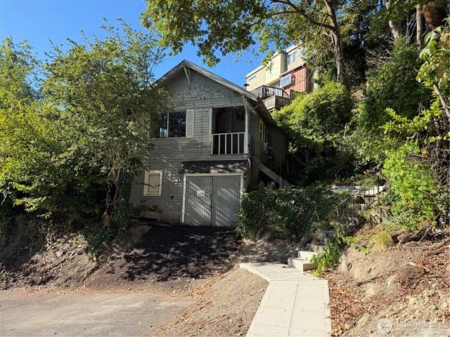 Property photo for 2814 S Grand St, Seattle