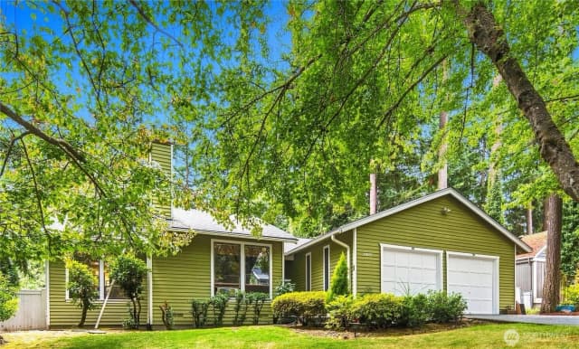 Property photo for 11615 Ne 100th Street, Kirkland