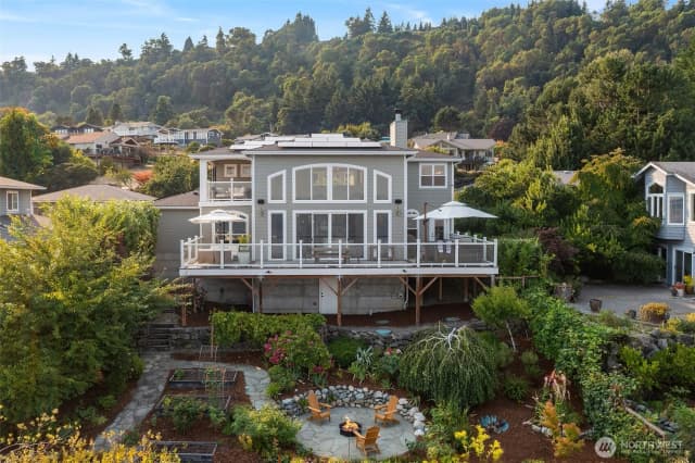 Property photo for 25764 Gold Beach Drive Sw, Vashon
