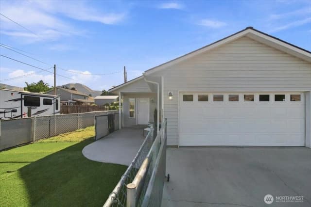 Property photo for 760 Sunset Avenue, Wenatchee