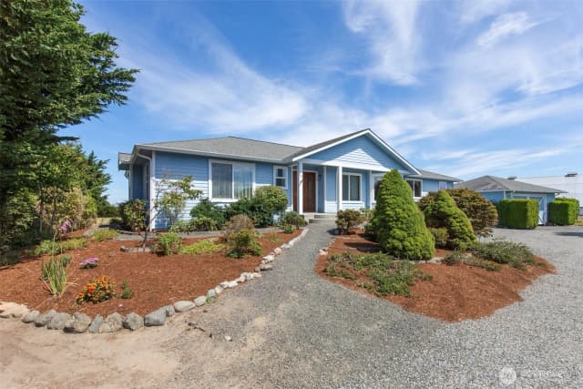 Property photo for 12 Tulip Lane, Sequim