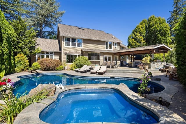 Property photo for 23013 Se 41st Place, Sammamish, WA 98075