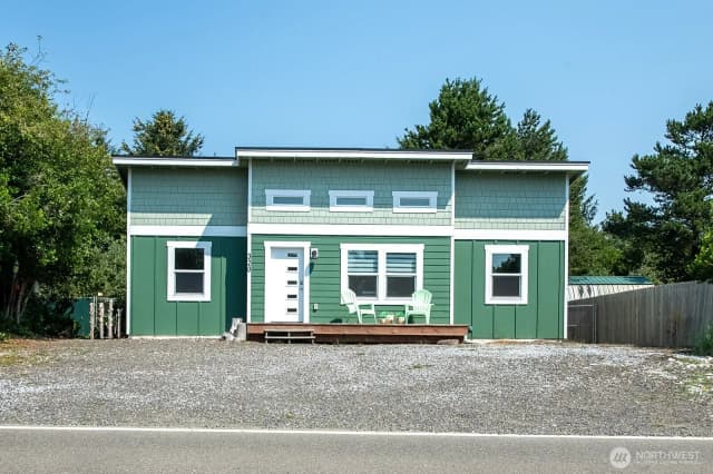 Property photo for 320 Marine View Drive Sw, Ocean Shores