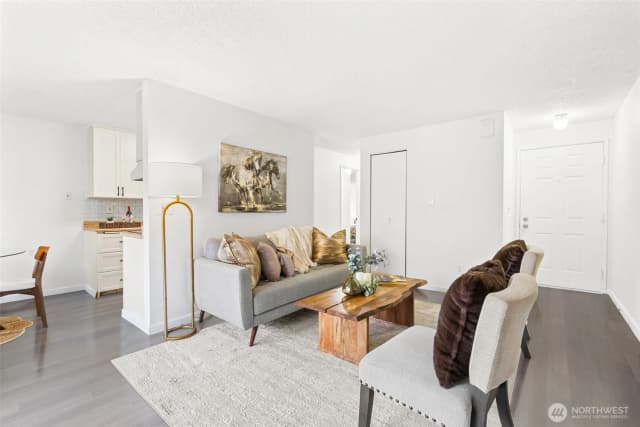Property photo for 2020 Grant Avenue S #a202, Renton