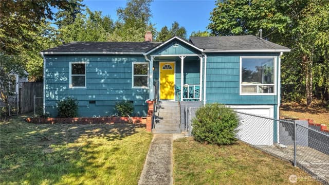 Property photo for 1527 Bloomington Avenue, Bremerton