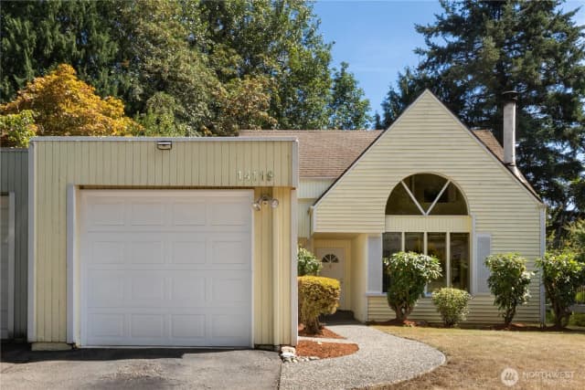 Property photo for 14119 Ne 78th Court, Redmond, WA 98052