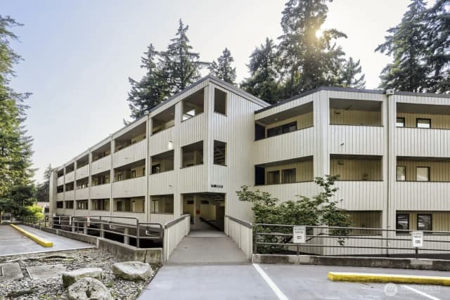Property photo for 10819 Ne 37th Place #227, Bellevue