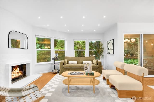 Property photo for 14651 Ne 40th Street #f5, Bellevue