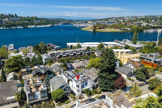 Property photo for 2359 Yale Avenue E #a, Seattle