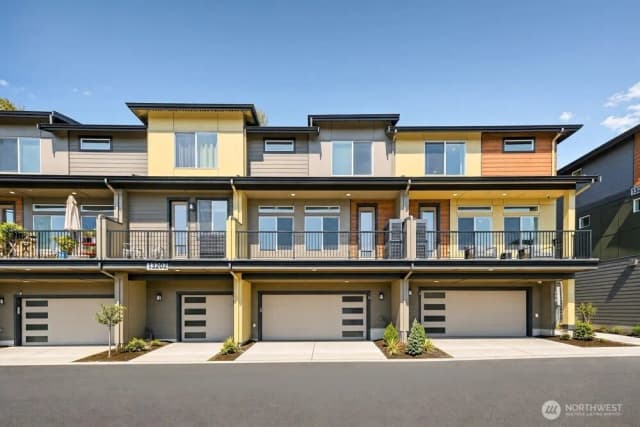 Property photo for 13202 Ne 127th Court #d, Kirkland